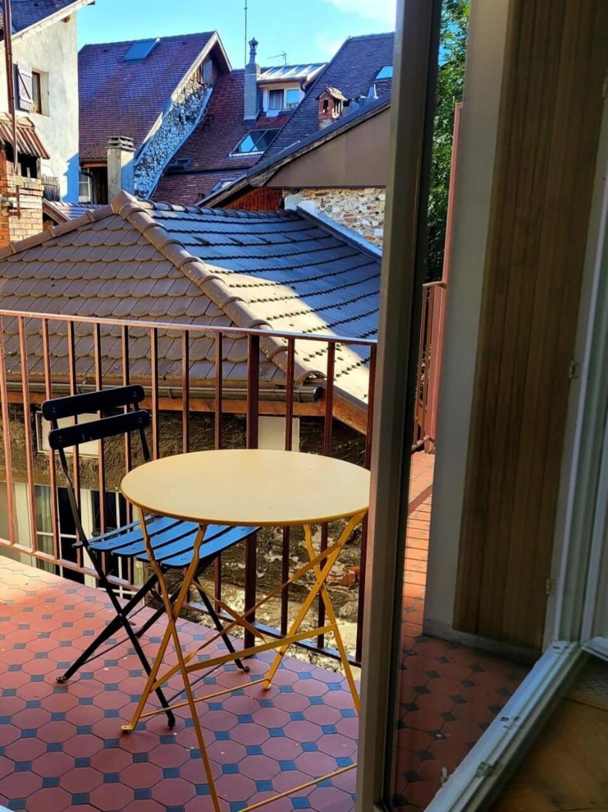 Cozy Along The River - Downtown & Terrace - 4 アヌシー エクステリア 写真